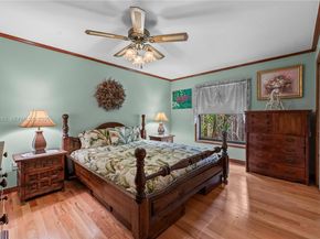 10651 SW 27th St, Davie FL 33328