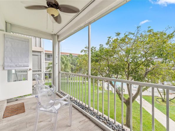 900 SW 12th St 206, Fort Lauderdale FL 33315