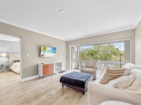 900 SW 12th St 206, Fort Lauderdale FL 33315