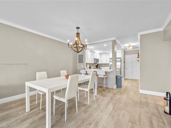 900 SW 12th St 206, Fort Lauderdale FL 33315