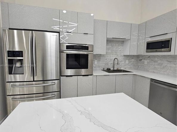 4 Alford Ct, Palm Beach Gardens FL 33418