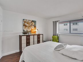 580 Egret Dr 220, Hallandale Beach FL 33009