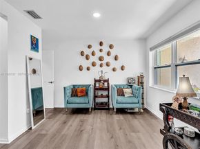 371 NW 101st Ter, Pembroke Pines FL 33026