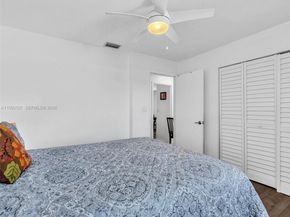 371 NW 101st Ter, Pembroke Pines FL 33026