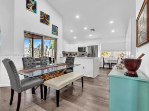 371 NW 101st Ter, Pembroke Pines FL 33026