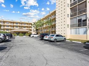 2145 Pierce St 320, Hollywood FL 33020