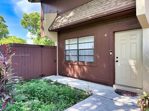 6639 SW 116th Pl A1, Miami FL 33173