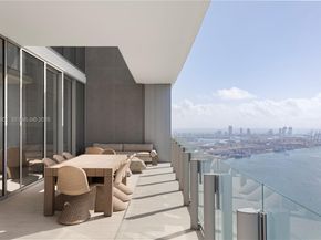 300 Biscayne Boulevard Way 5002 E, Miami FL 33131