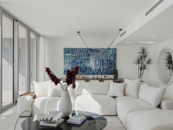 300 Biscayne Boulevard Way 5002 E, Miami FL 33131