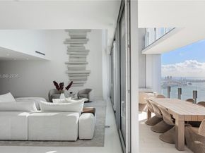 300 Biscayne Boulevard Way 5002 E, Miami FL 33131