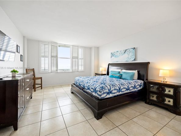 5601 Collins Ave 410, Miami Beach FL 33140