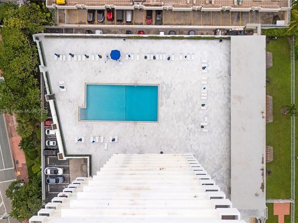 5601 Collins Ave 410, Miami Beach FL 33140