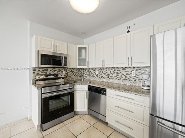 5601 Collins Ave 410, Miami Beach FL 33140