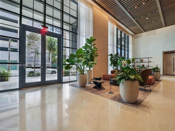 601 NE 1st 4113, Miami FL 33132