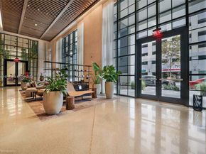 601 NE 1st 4113, Miami FL 33132