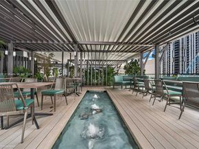 601 NE 1st 4113, Miami FL 33132