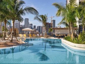 601 NE 1st 4113, Miami FL 33132