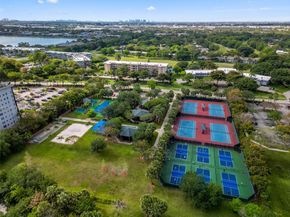 4030 W Palm Aire Dr 408, Pompano Beach FL 33069