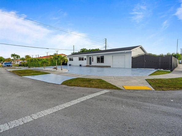 12842 SW 20th St, Miami FL 33175