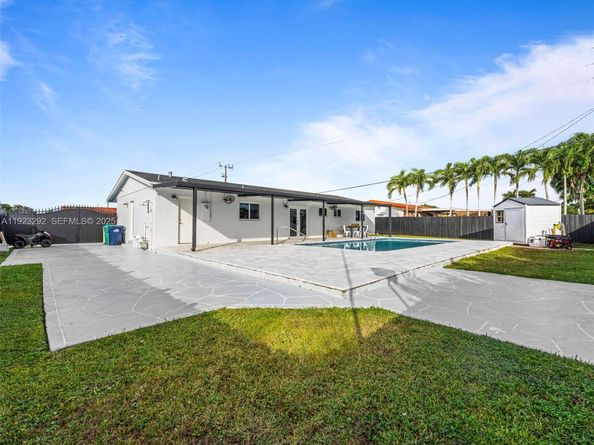 12842 SW 20th St, Miami FL 33175