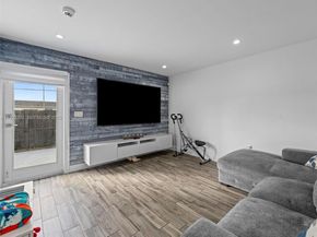 12842 SW 20th St, Miami FL 33175