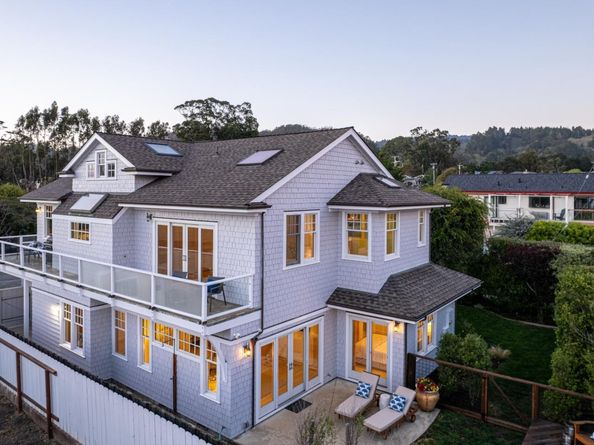 2 Alameda Avenue, Half Moon Bay CA 94019
