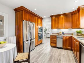 1055 View Way, Pacifica CA 94044