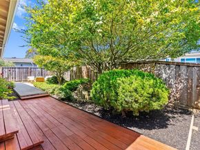 1055 View Way, Pacifica CA 94044