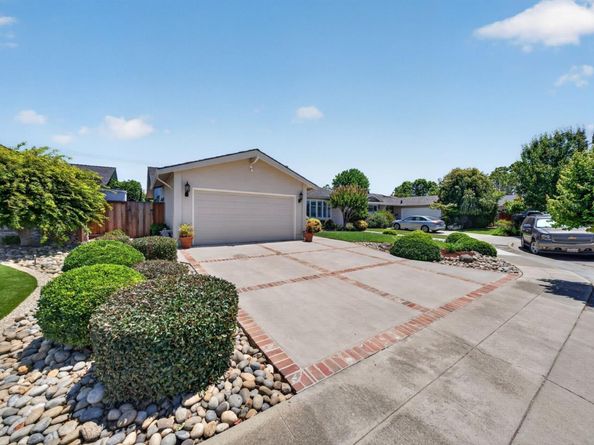 2362 Valencia Court, San Jose CA 95125