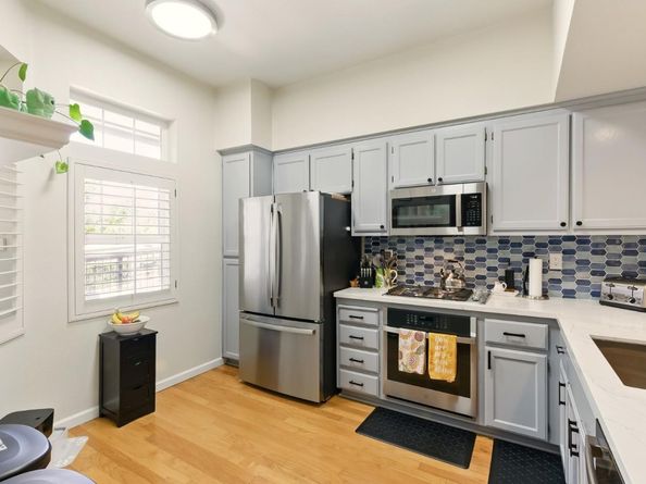 633 Swallowtail Court, Brisbane CA 94005