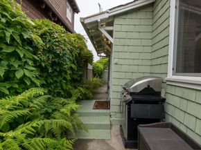 216 Cypress Avenue, Santa Cruz CA 95062