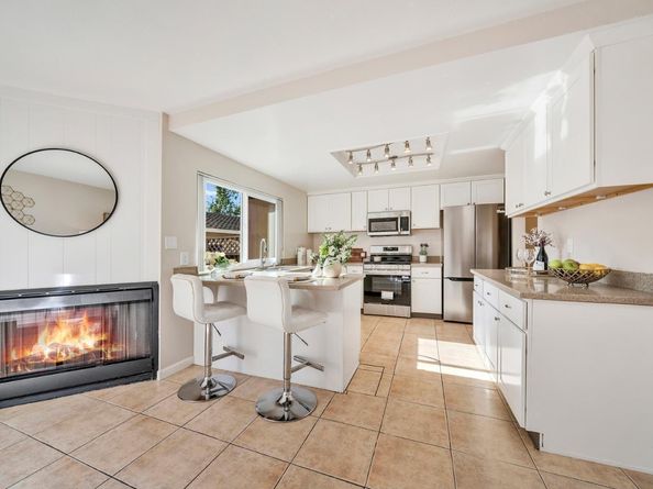 10019 Dove Oak Court, Cupertino CA 95014