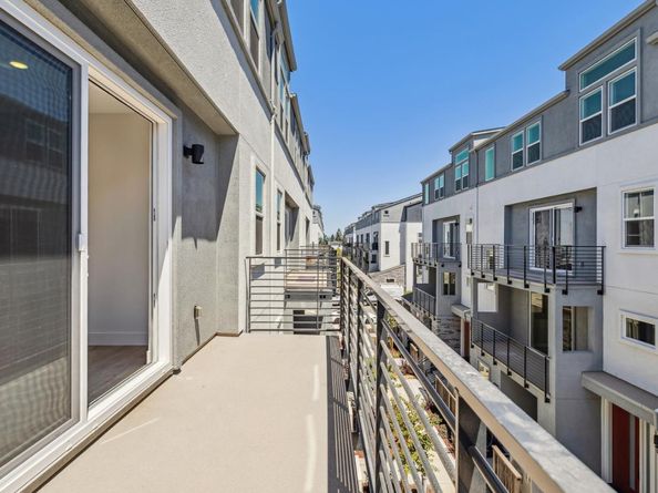 806 Redberry Way, San Jose CA 95117