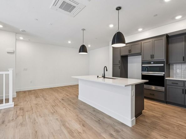 806 Redberry Way, San Jose CA 95117