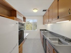 Undisclosed Address #ML82041978, Belmont CA 94002