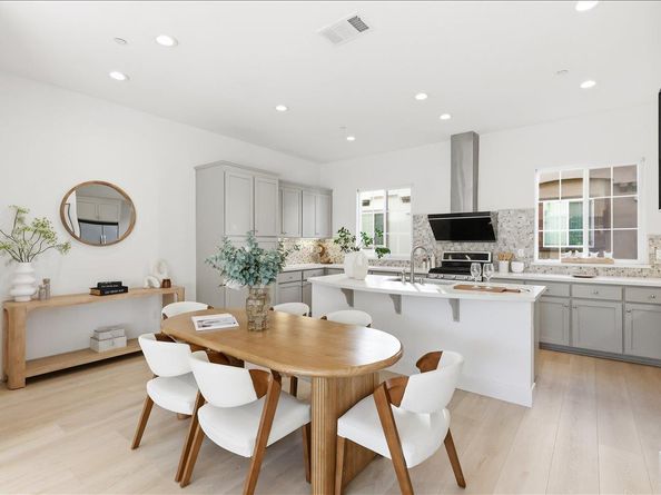 769 E Evelyn Avenue, Sunnyvale CA 94086
