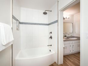 1915 Mount Vernon Court 15, Mountain View CA 94040