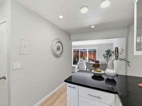 2047 Montecito Avenue 2, Mountain View CA 94043