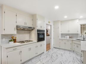 1985 Minna Way, San Jose CA 95124