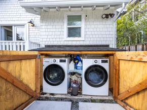 1111 Alma Street, Palo Alto CA 94301