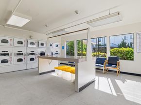 8 Commodore Drive C457, Emeryville CA 94608