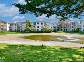 8 Commodore Drive C457, Emeryville CA 94608