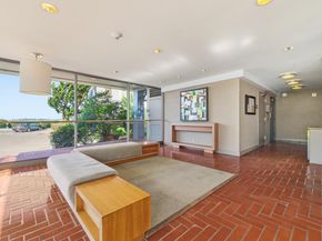 8 Commodore Drive C457, Emeryville CA 94608