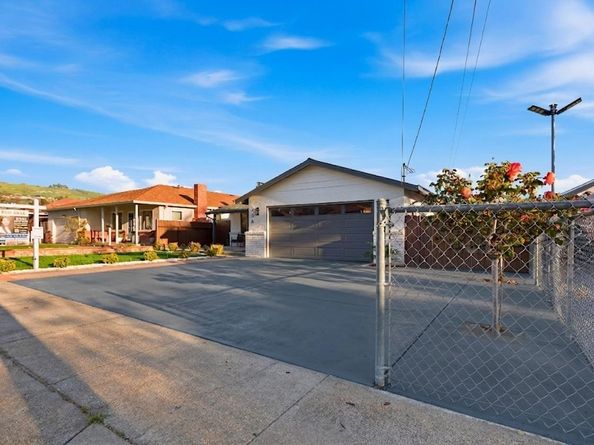 236 S Claremont Avenue, San Jose CA 95127