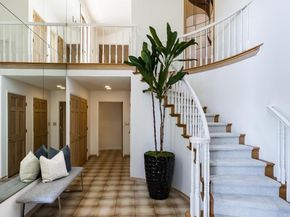 927 Continental Drive, Menlo Park CA 94025