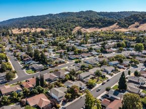 7814 Knollbrook Drive, Pleasanton CA 94588