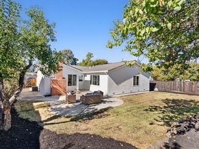 7814 Knollbrook Drive, Pleasanton CA 94588