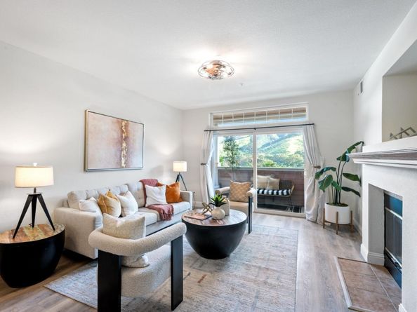 212 Crescent Court, Brisbane CA 94005