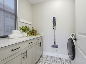 560 Saint Remi Terrace 1, Sunnyvale CA 94085