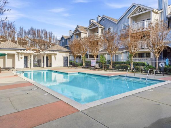 607 Arcadia Terrace 204, Sunnyvale CA 94085
